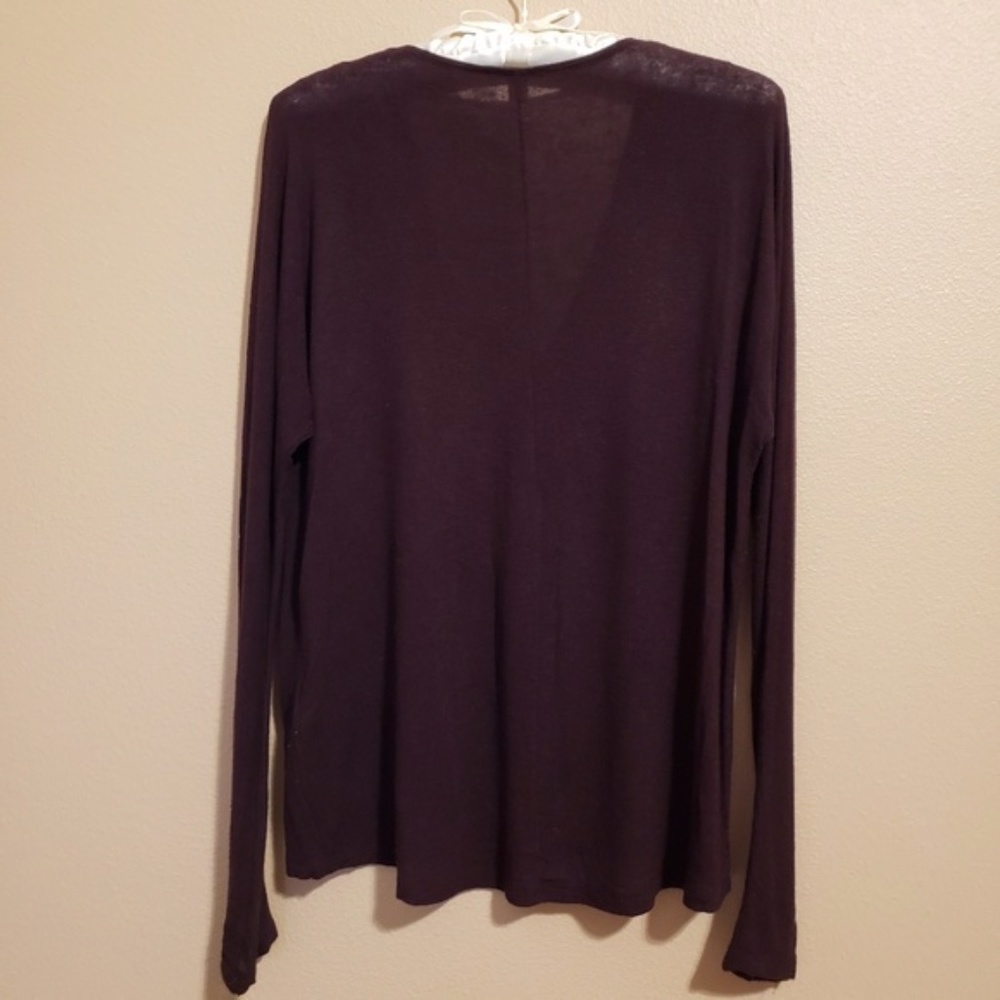 Aritzia WILFRED Fragon V-Neck Burgundy Red Sweater Knit Top Size XXS - Picture 5 of 5